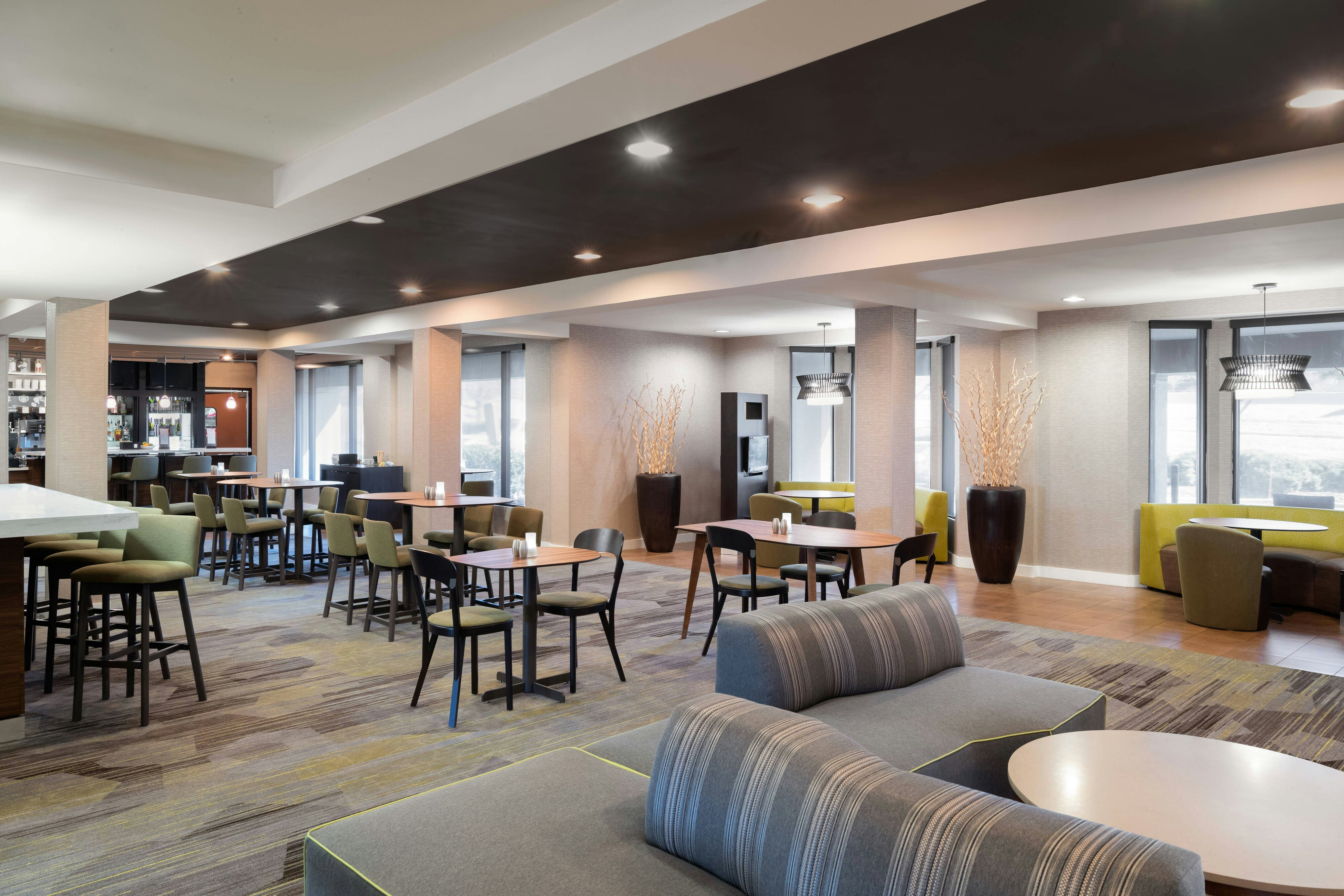 Courtyard By Marriott Princeton 14/18