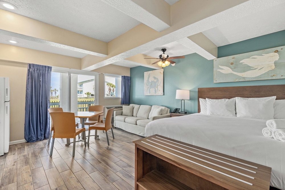 Studio, King Bed, Sofa, Ground Floor