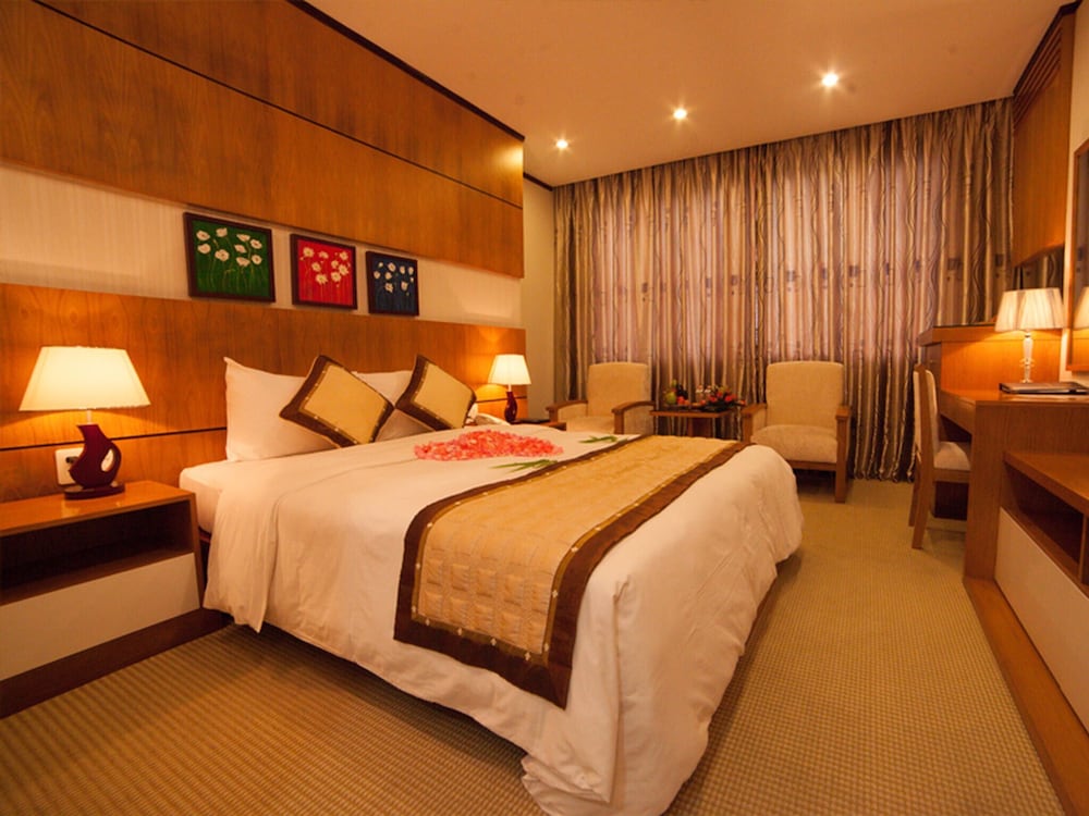 Da Nang Petro Hotel 20/71