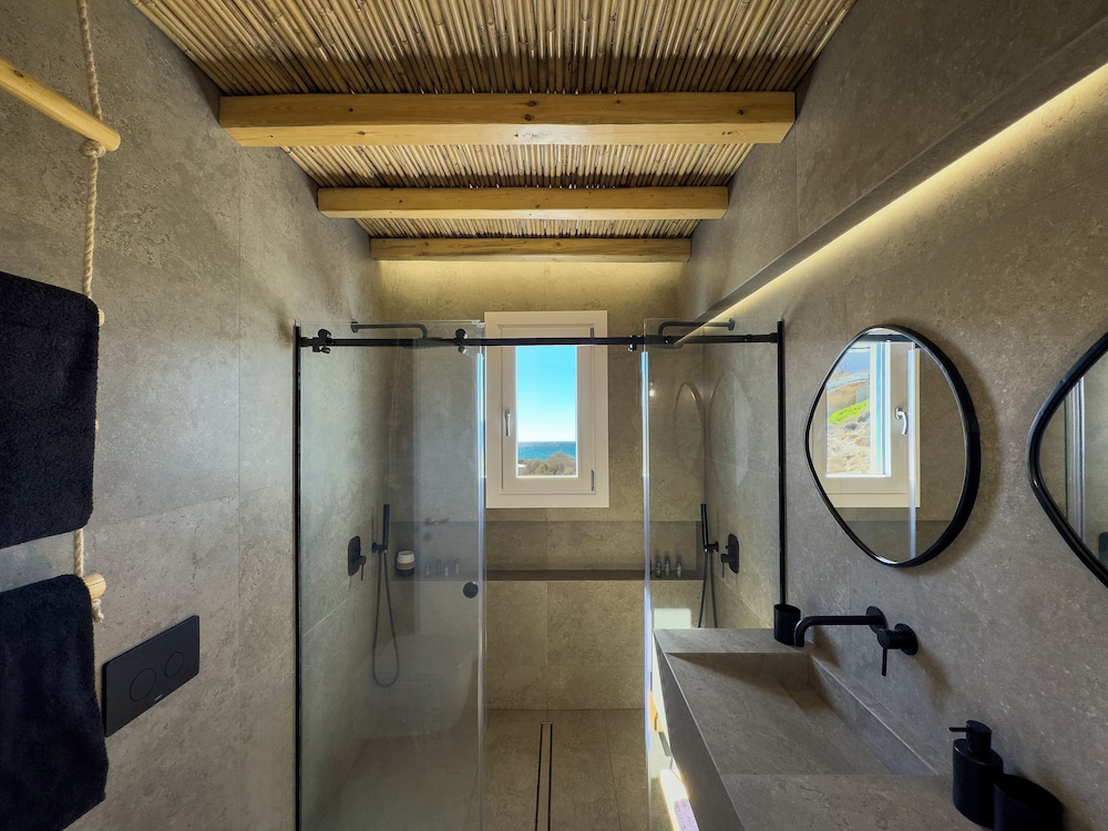 Perigiali Rooms 57/58