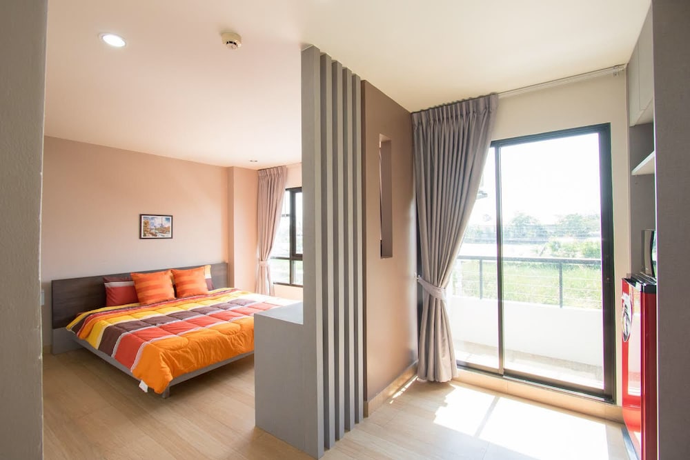 Aparthotel Live At Home Sukhumvit 105 8/44