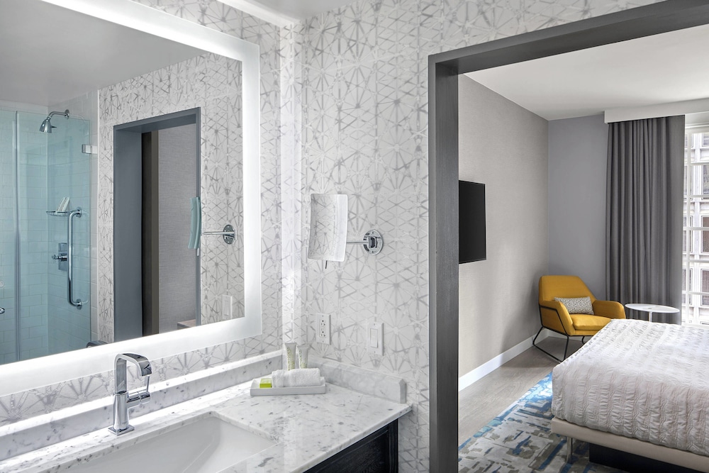 Le Meridien Philadelphia 7/26