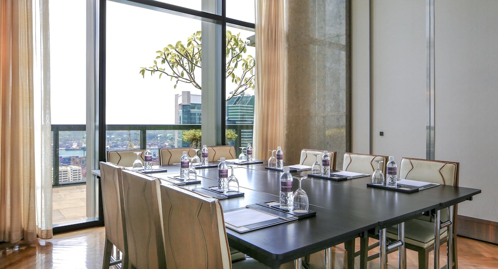 Carlton City Hotel Singapore 34/50