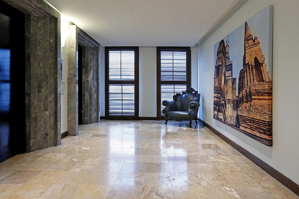 S33 Compact Sukhumvit Hotel 49/78