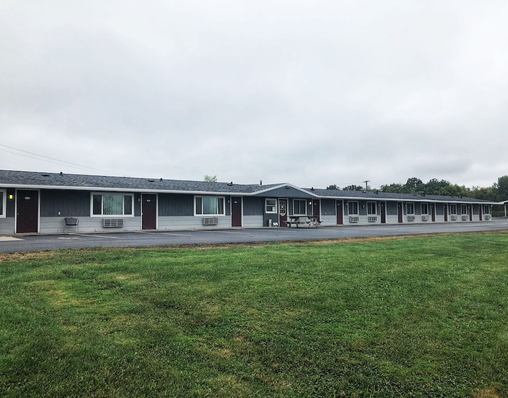 Neva Jean Motel 41/65