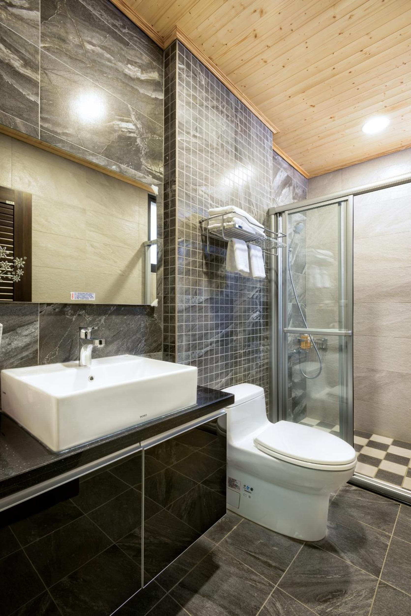 Iris Guest House 14/15