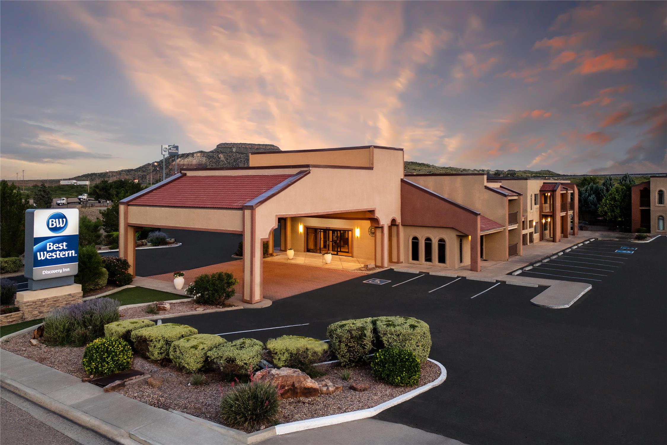Best Western Discovery Inn