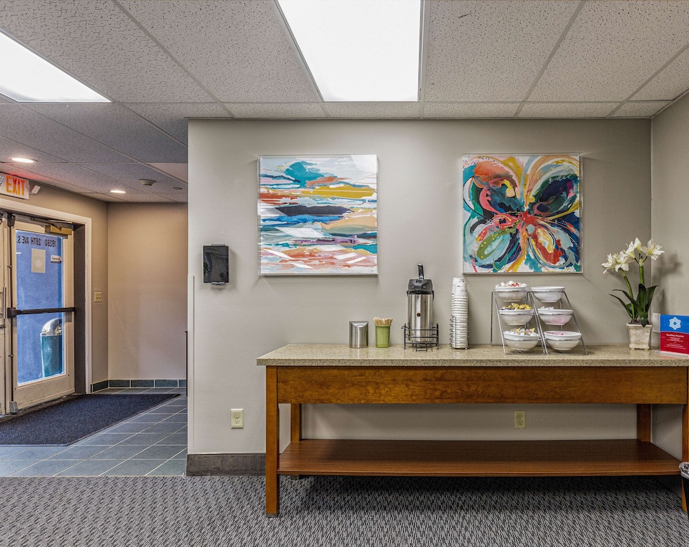 SureStay Plus Hotel by Best Western SeaTac Airport 3/30