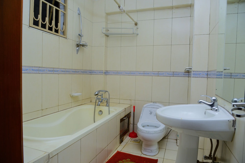 Jbk Hotel 31/33