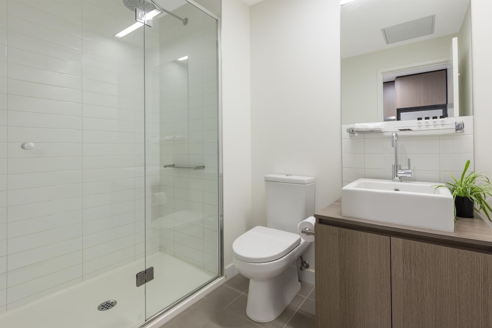 Oaks Melbourne on William Suites 47/50