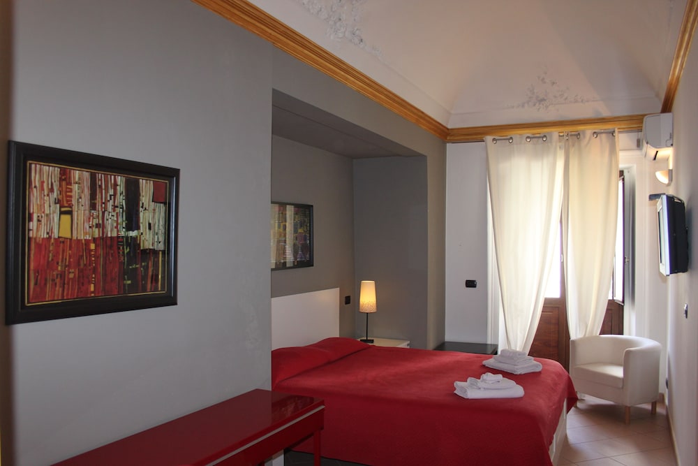Bed and Breakfast Opera 29/72