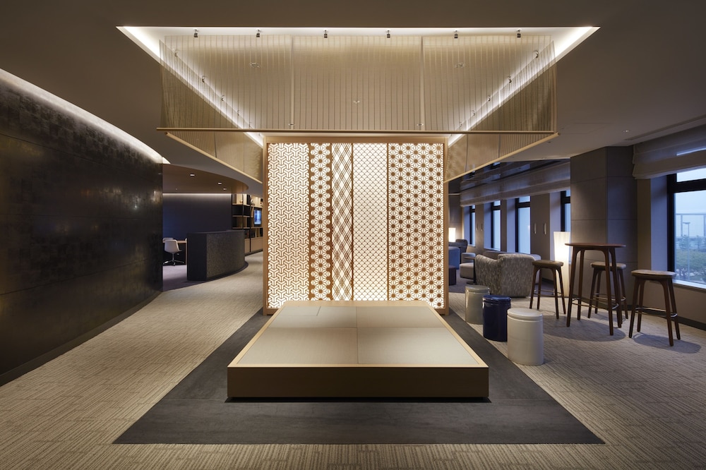 Centrair Hotel 4/64