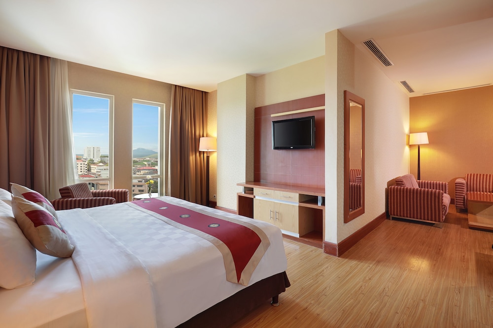 SWISS-BELHOTEL MALEOSAN MANADO 18/67