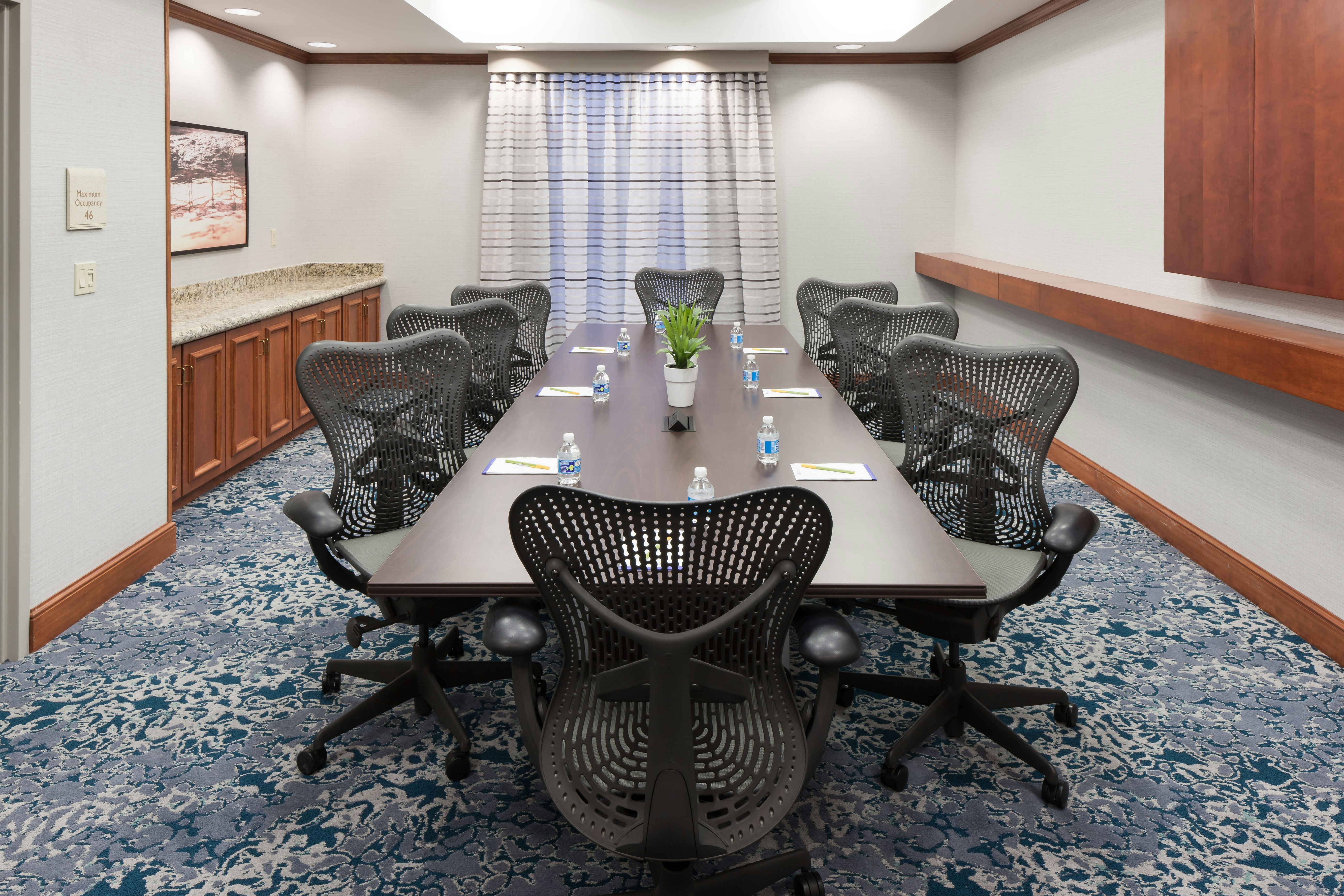 Hilton Garden Inn Naperville/Warrenville 16/19