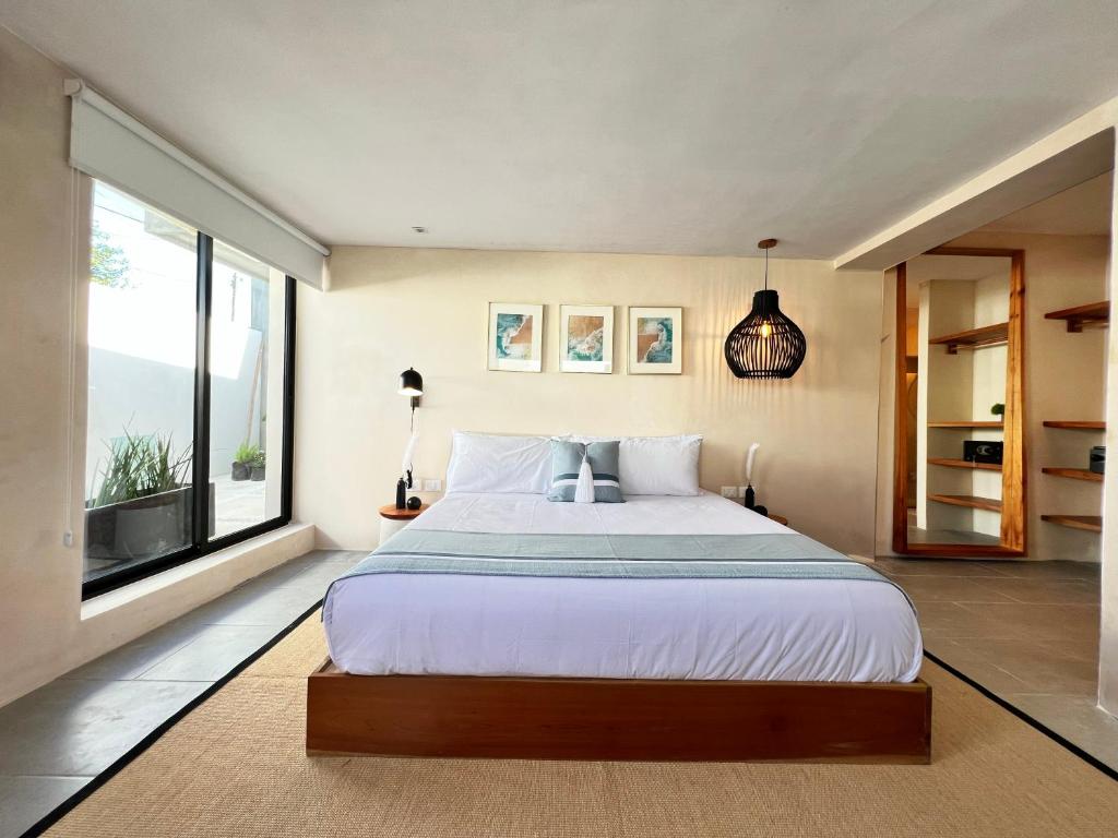 Standard, King Bed