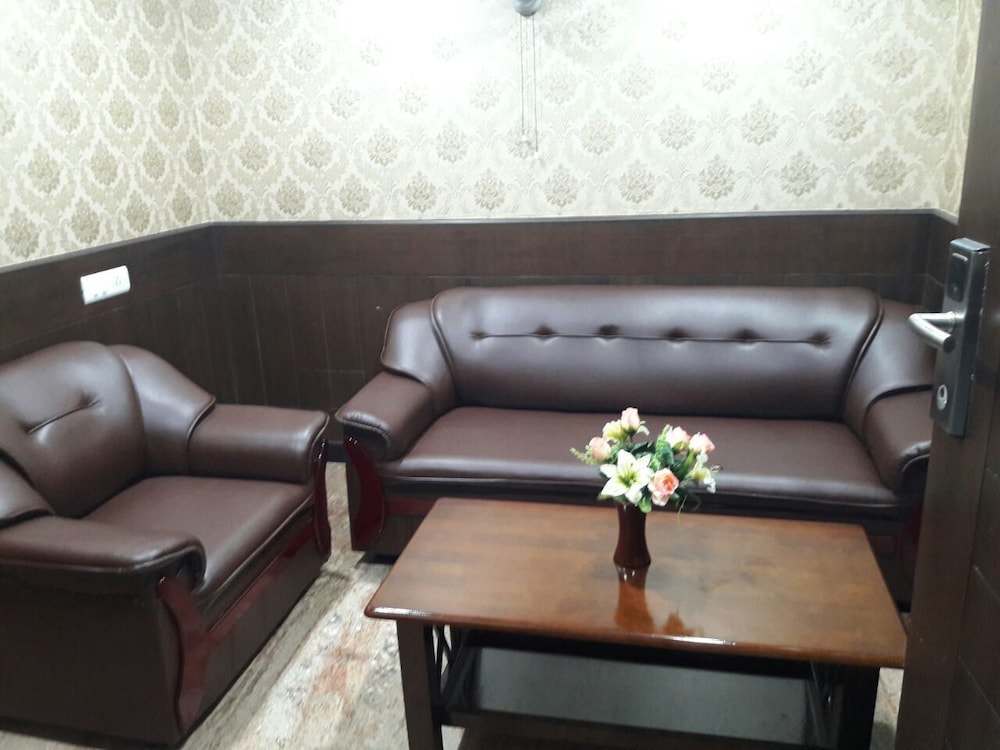Hotel Sumi Palace 24/33