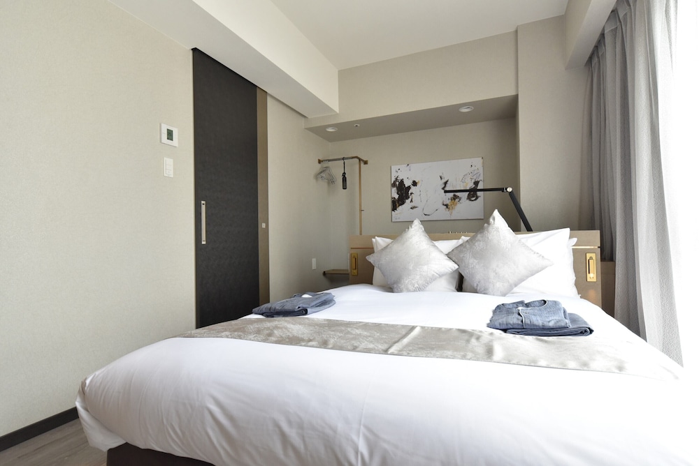 BASIC, DOUBLE BED