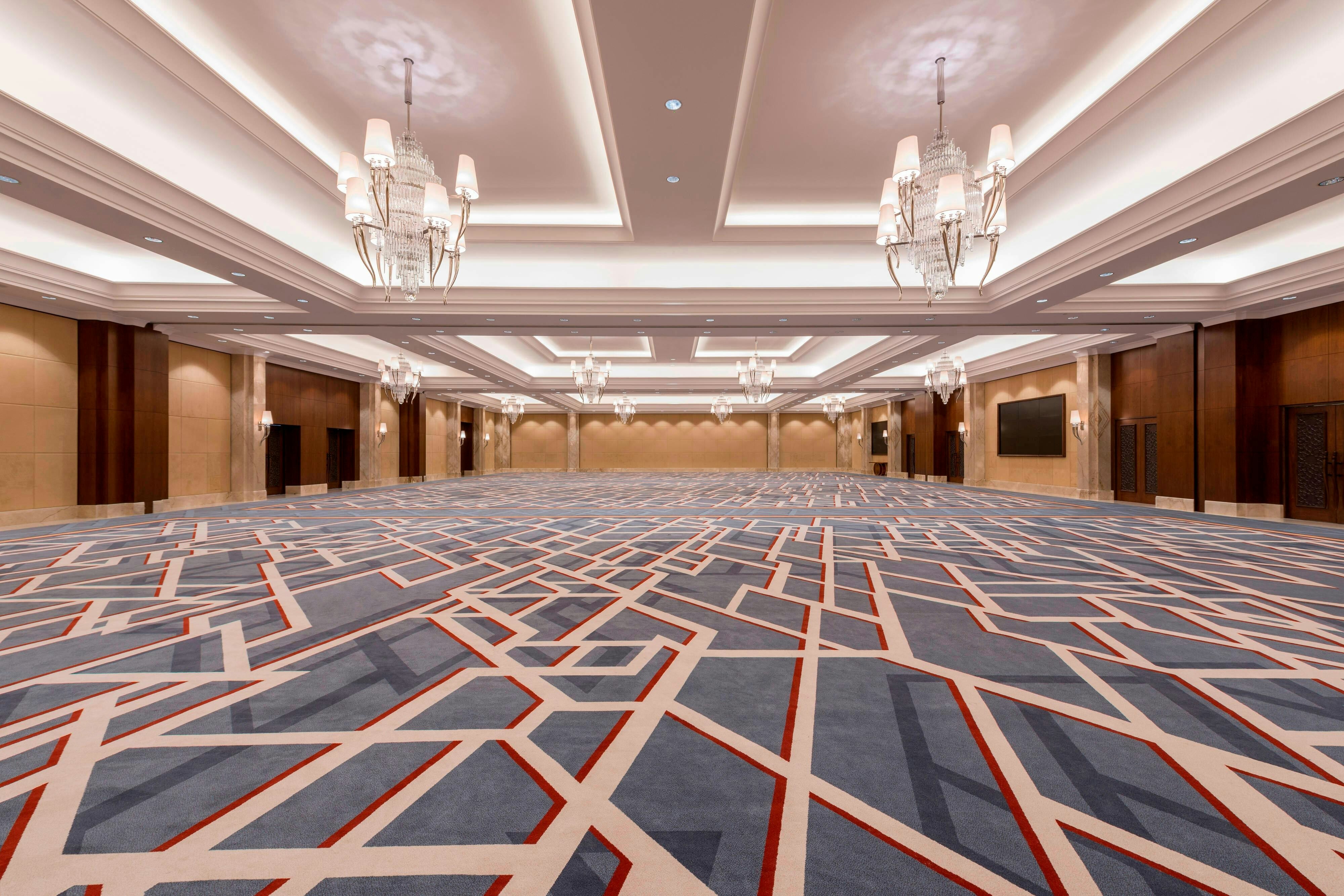 Sheraton Oman Hotel 73/81