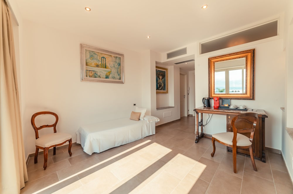 Villa Paradiso 35/64