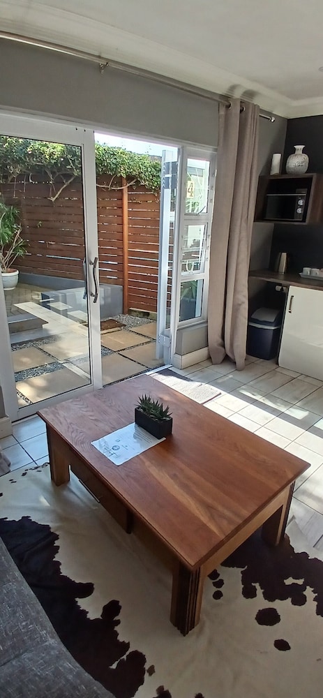 Reef View Bnb 24/50