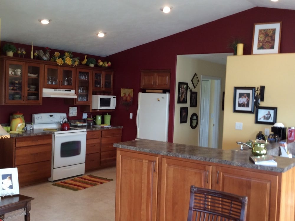 Pictured Rocks Bed and Breakfast 48/61
