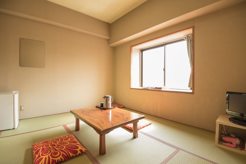 Kyoto Travelers Inn 44/54