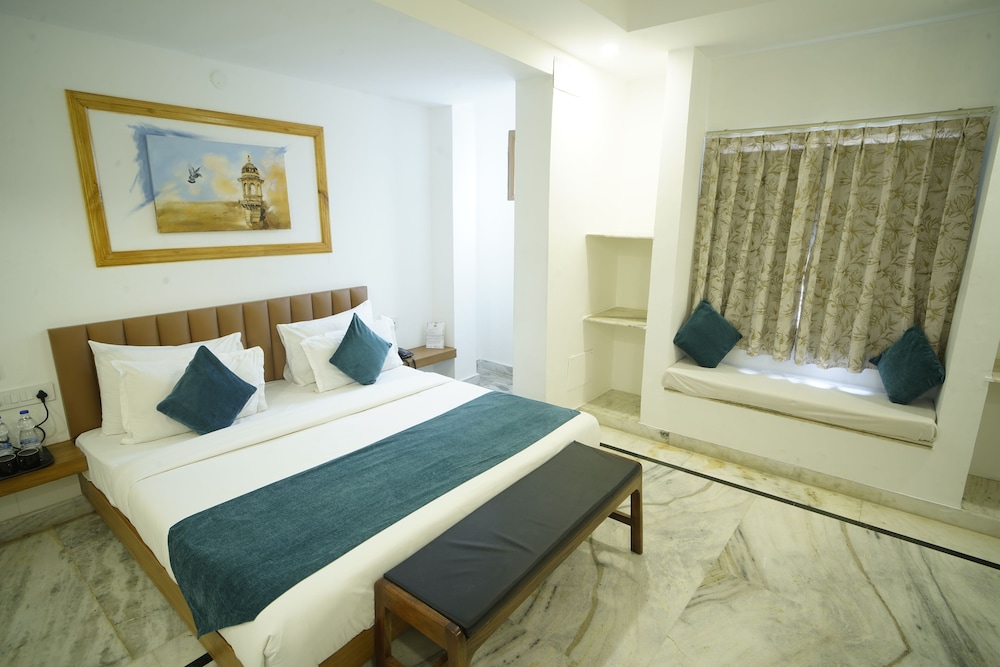 Banjara Hostels 5/50