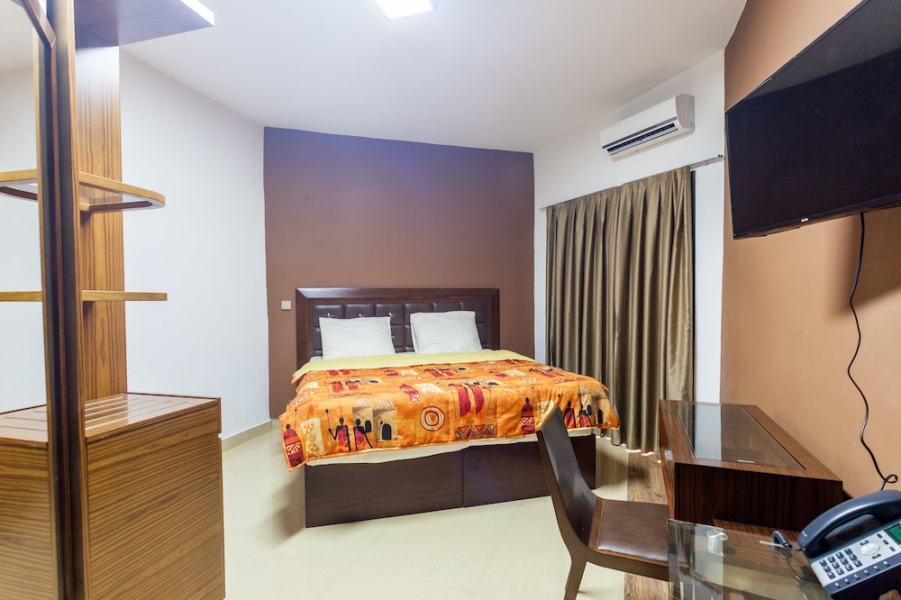 Wakola Hôtel Cheikh Anta 23/31