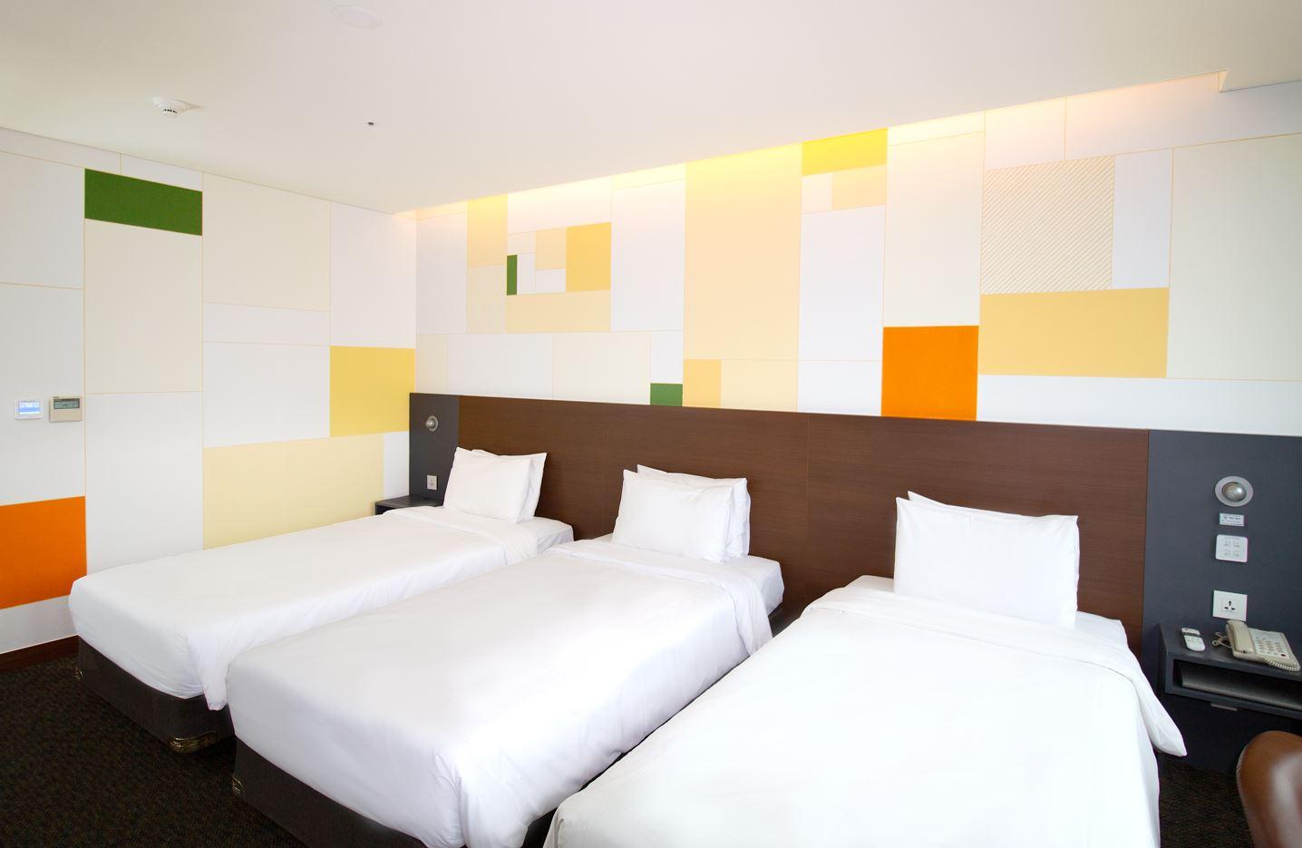 Dive In, Art Stay, 3 Beds