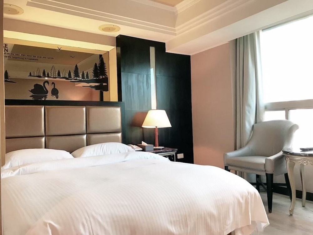 JBG Hot Spring Resort Hotel 5/64