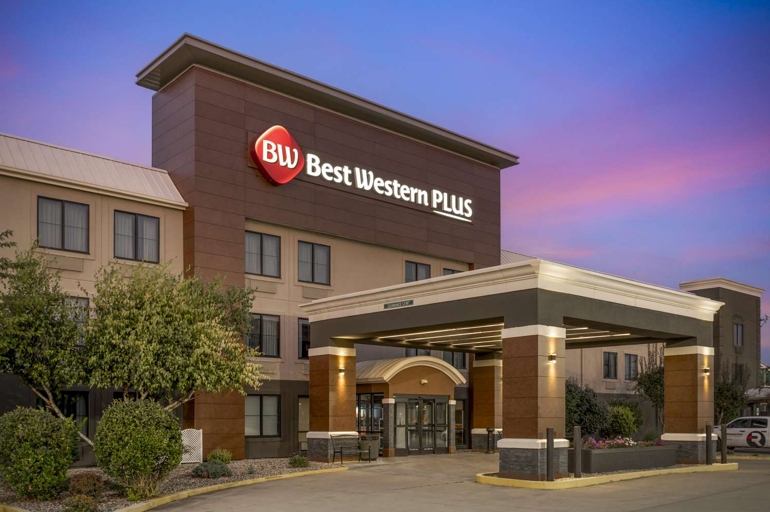 Best Western Plus Lafayette Hotel University Area 1/24