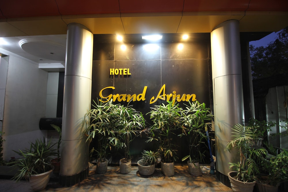 HOTEL GRAND ARJUN 3/50