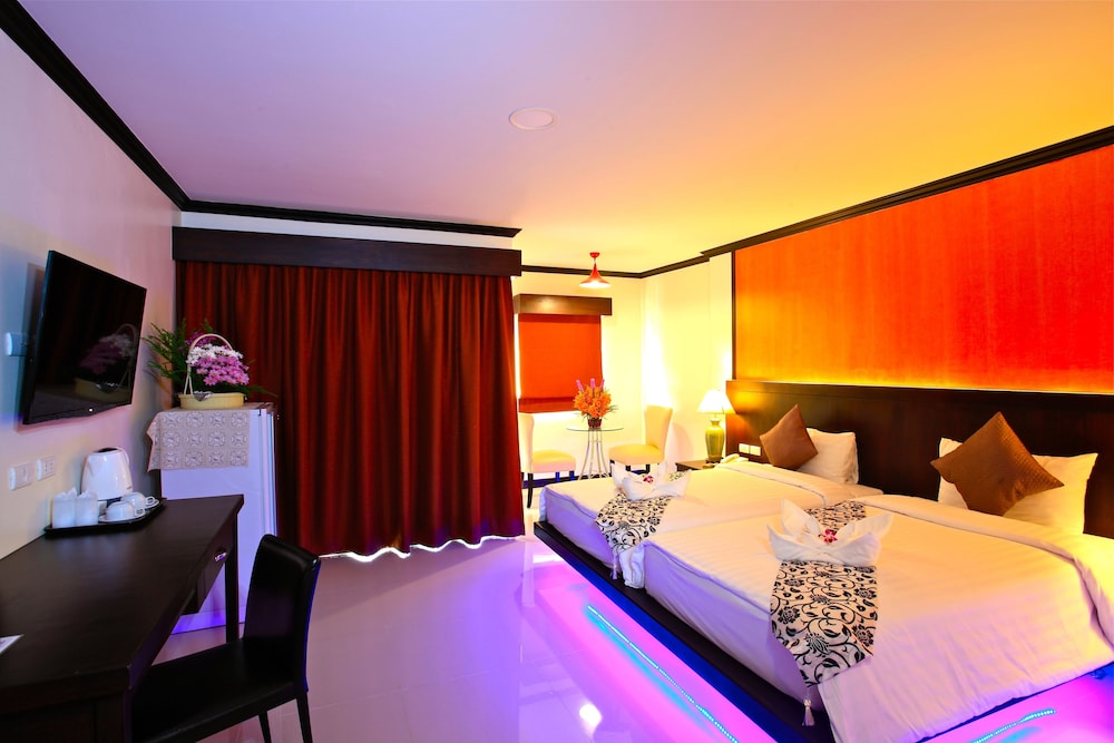Orchid Garden Hotel 23/64