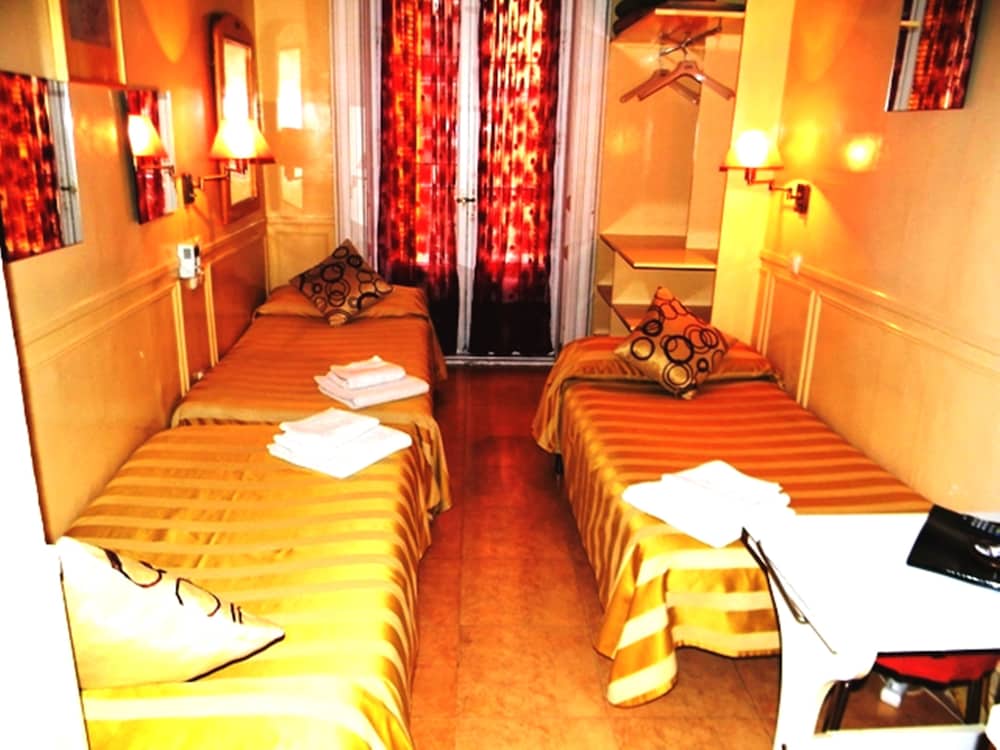 Hostal La Fontana 3/65
