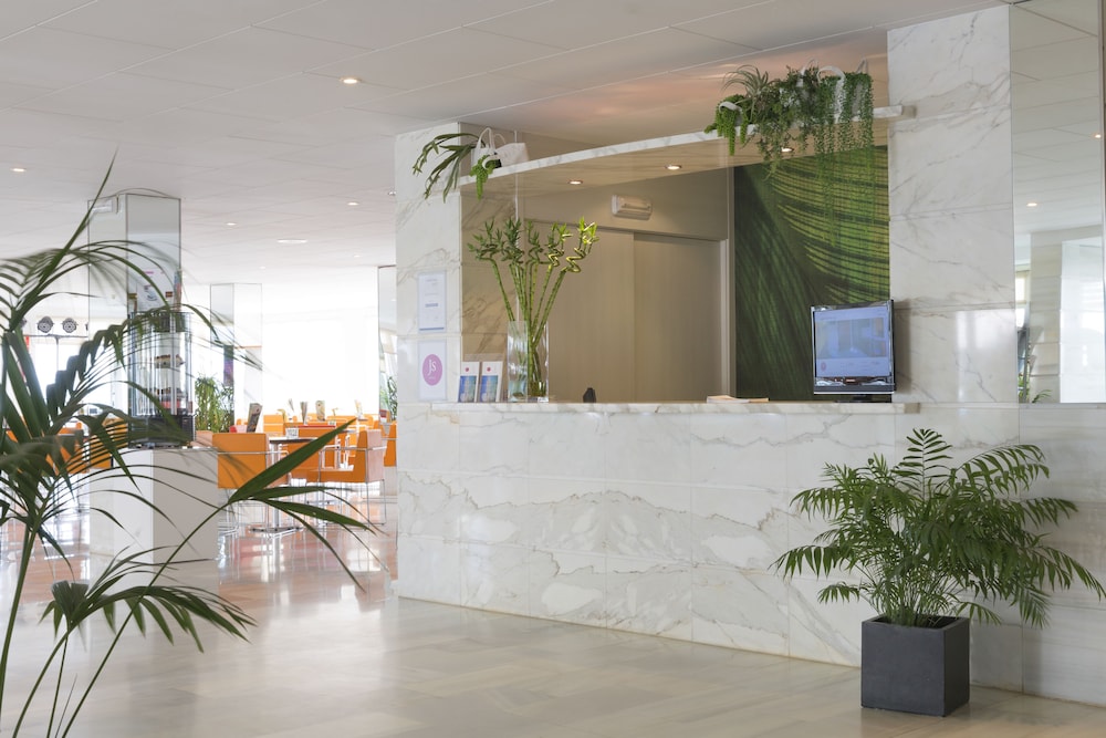 JS Miramar hotel 12/70