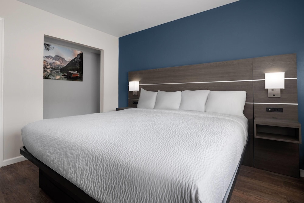 Travelodge by Wyndham Salisbury MD 13/50