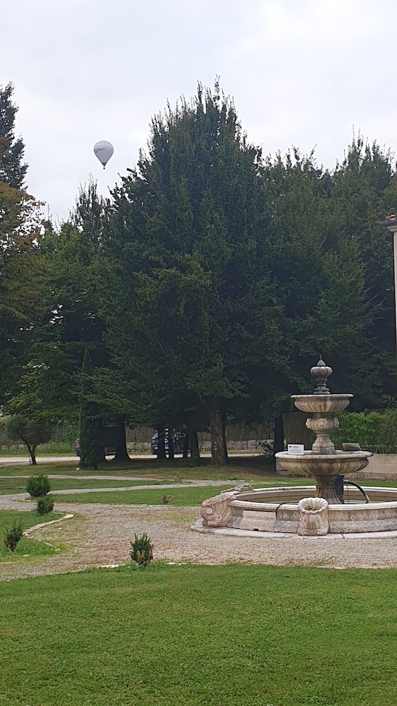 LOGIS DOMAINE DES CHAIS 44/56