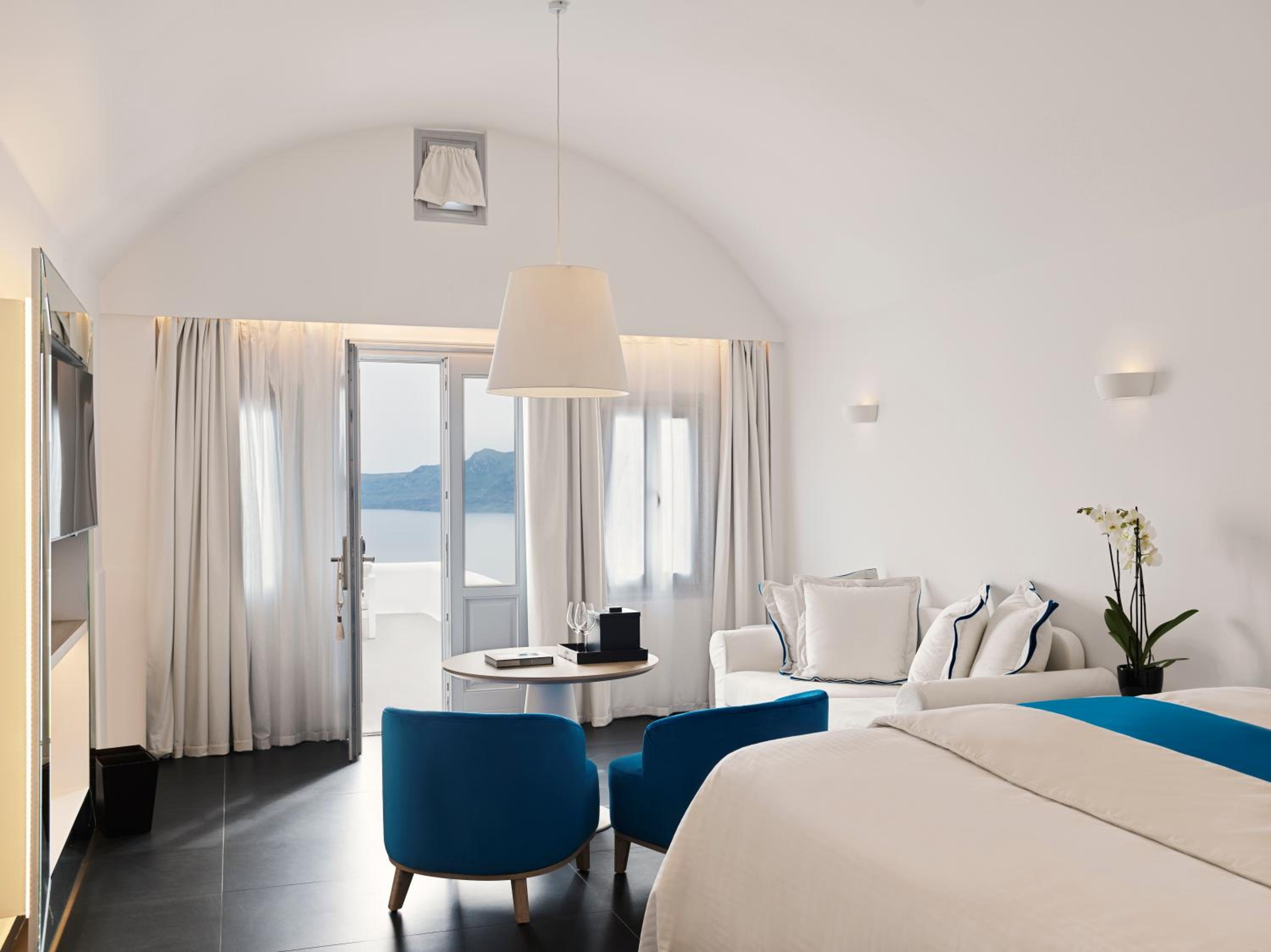 Honeymoon, Suite, House, King Bed, Jetted Tub
