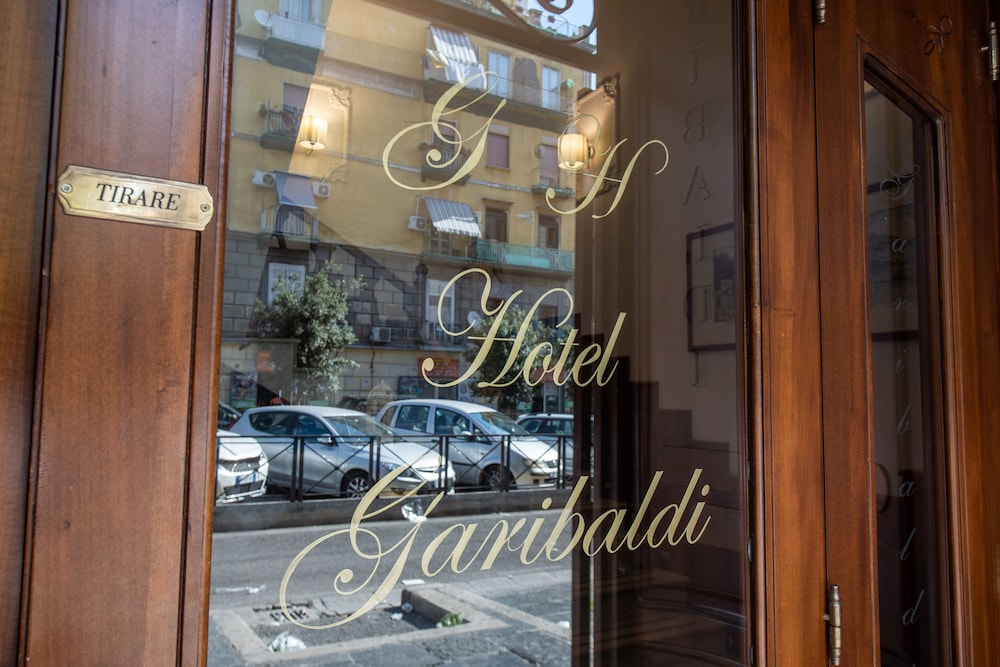 Garibaldi Hotel 28/48