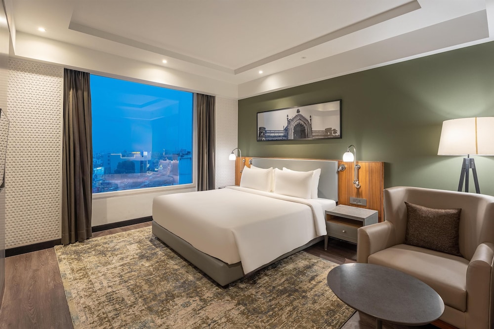 Park Inn by Radisson Lucknow Vikas Nagar 10/41