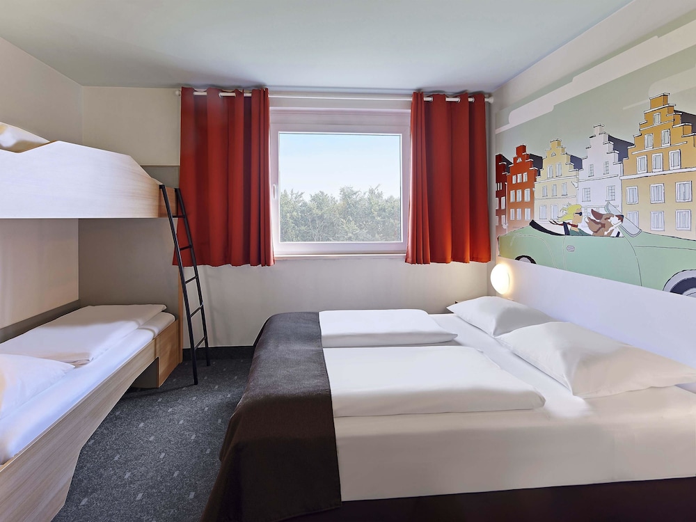 Room, Quadruple, 1 Queen and 1 Bunk Bed