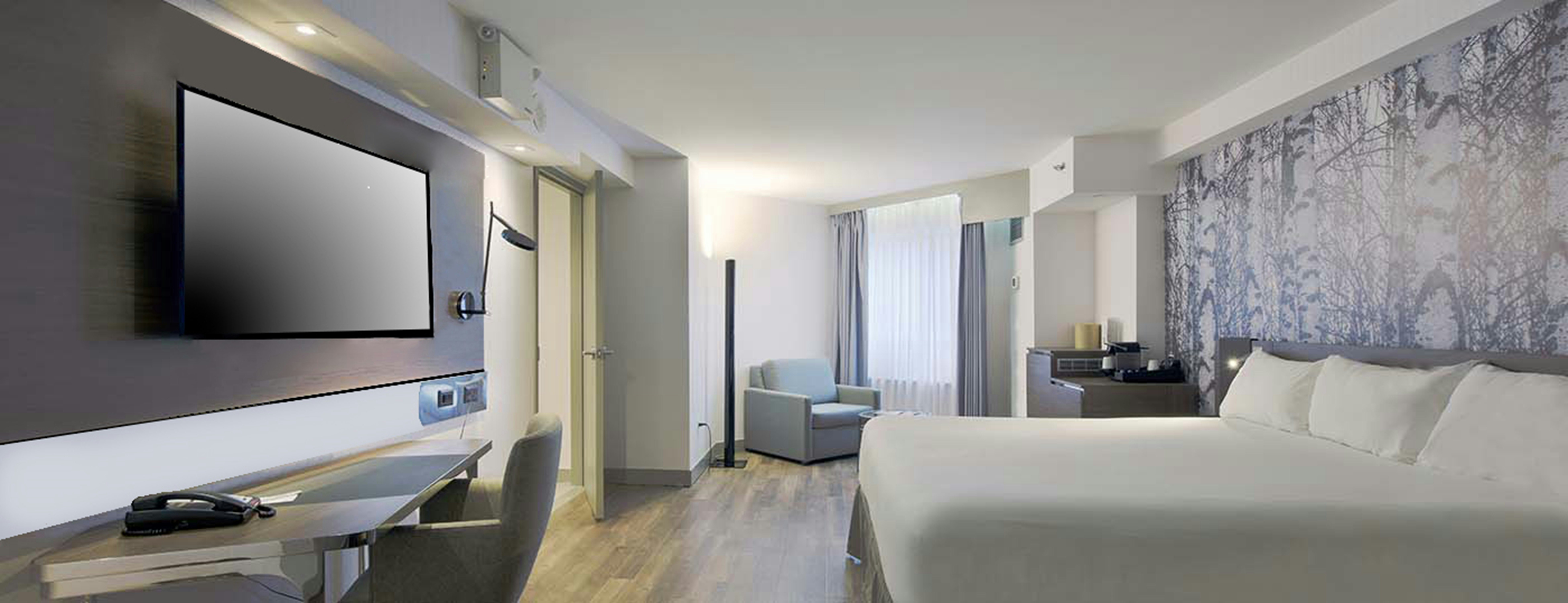 ROOM, KING BED, ACCESSIBLE