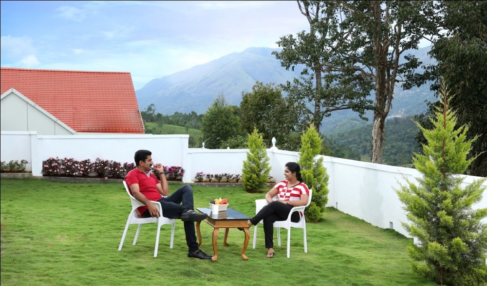 The Fog Munnar Resorts And Spa 45/55