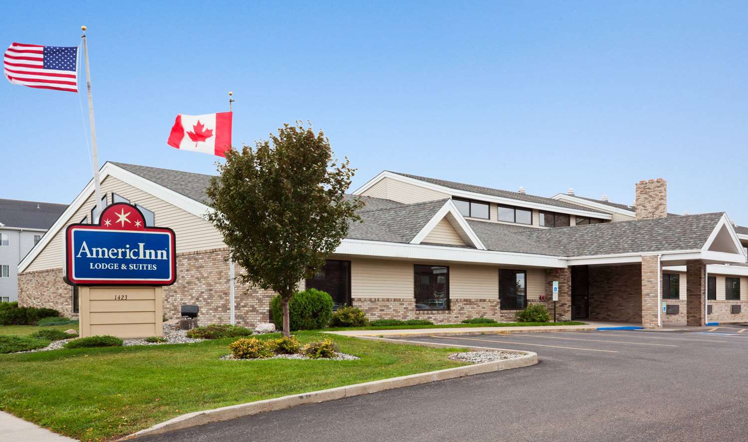 AmericInn by Wyndham Fargo West Acres 25/27
