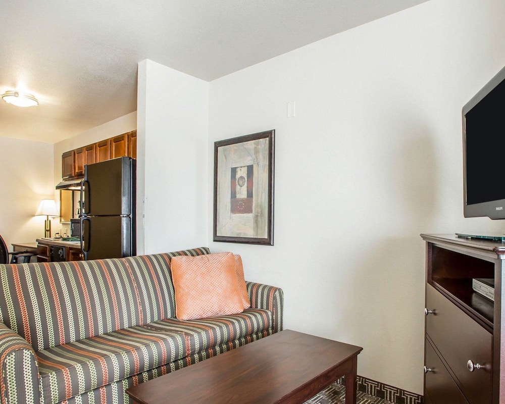 MainStay Suites St. Robert - Fort Leonard Wood 39/61