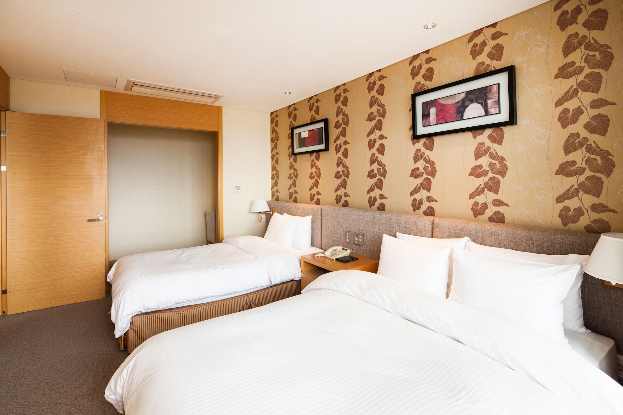 Deluxe, Suite, Double Bed