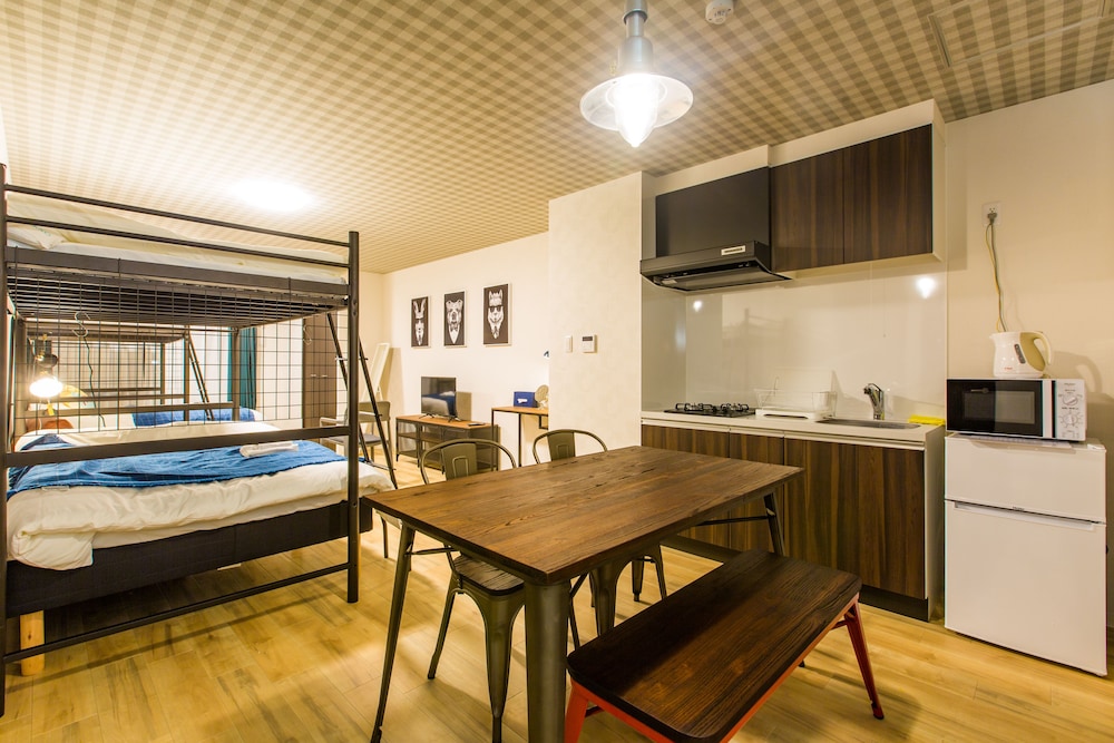 Skyliving Namba 33/41