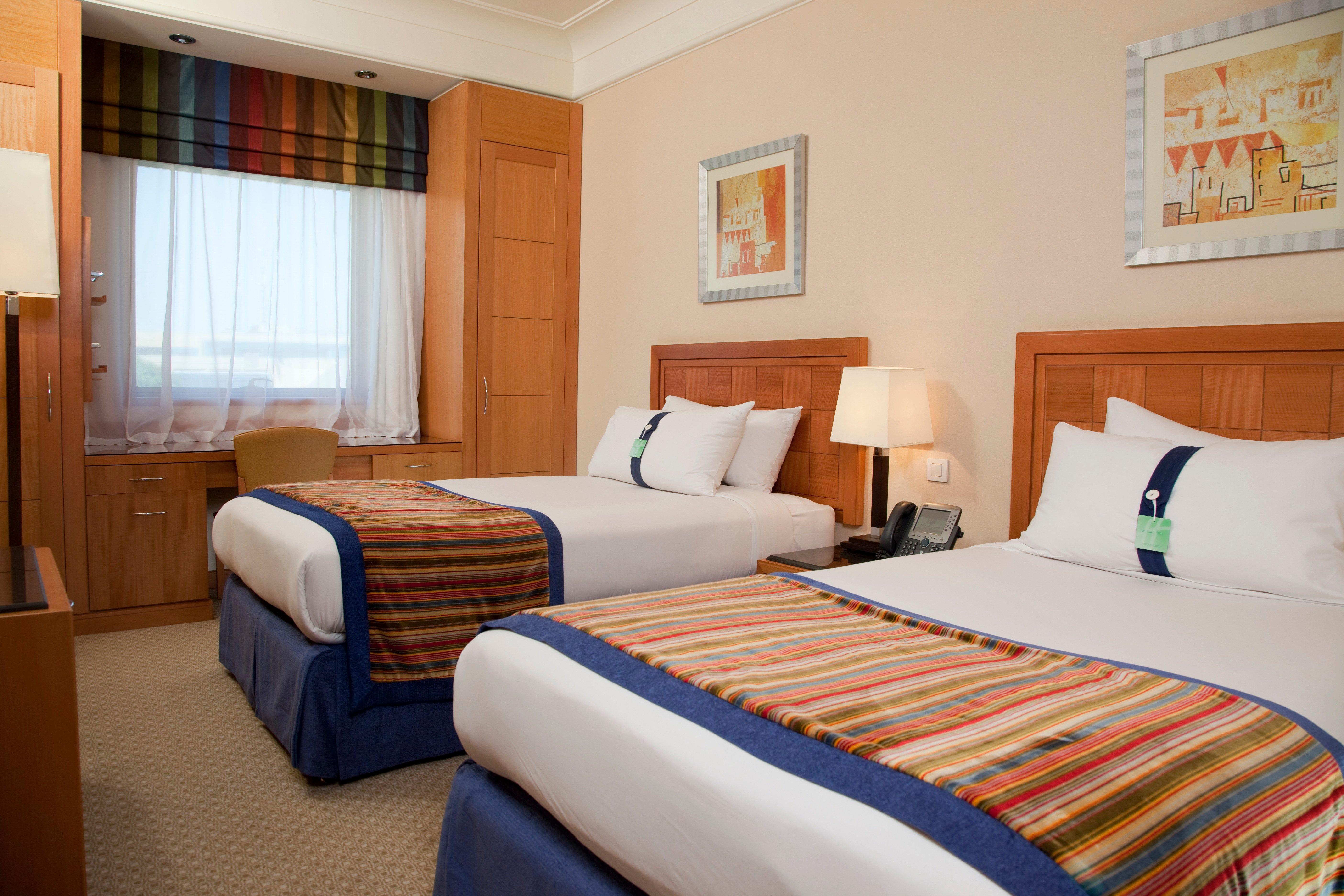 غرفة بسريرين منفصلين للمدخنين، Holiday Inn Cairo City Stars 2/4