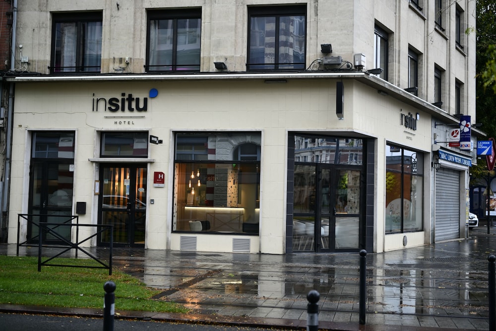 In Situ Hotel 6/50