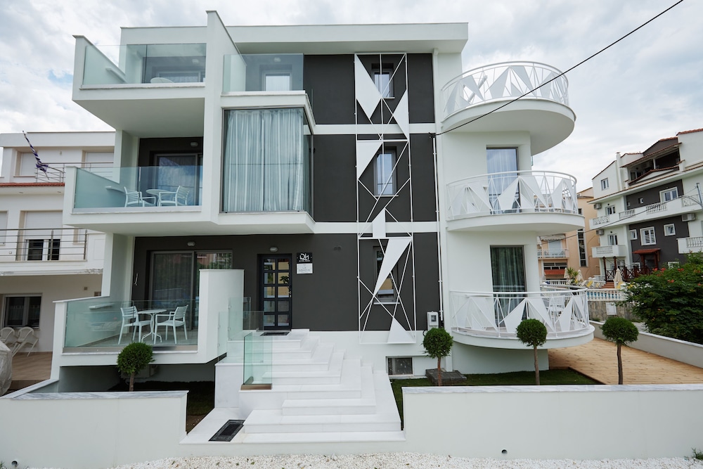 La Boheme Luxury Living 2/14
